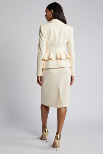 Ivoire Moulante à revers pointu 2 pièces Robe de travail à volants